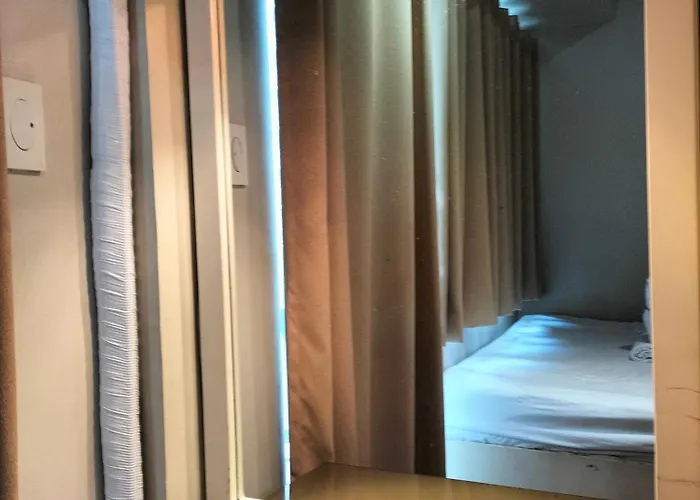 Shell Residences Moa - Josh Appartement